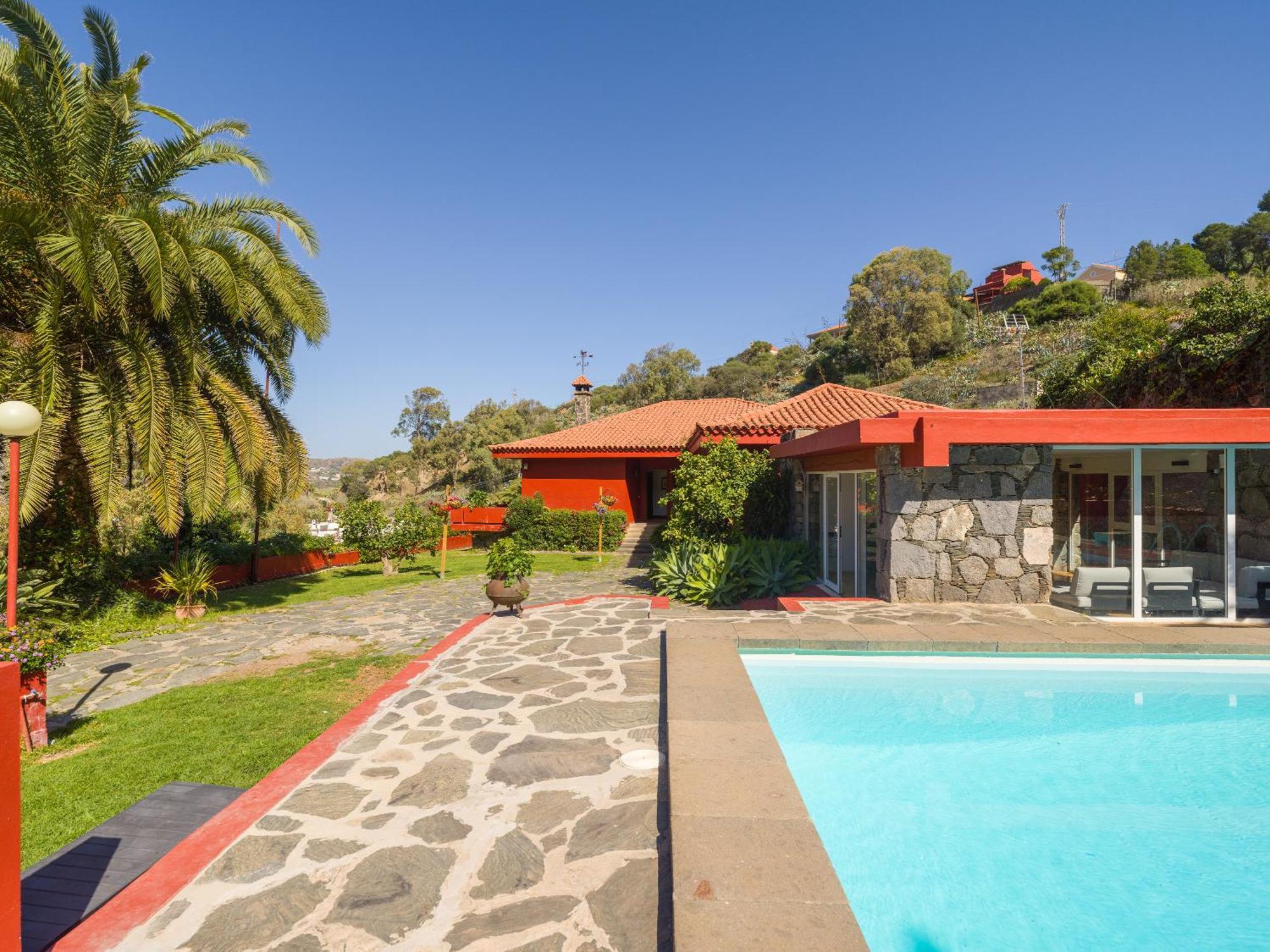 El Jardin De With Private Pool, Sauna & Jacuzzi Villa *